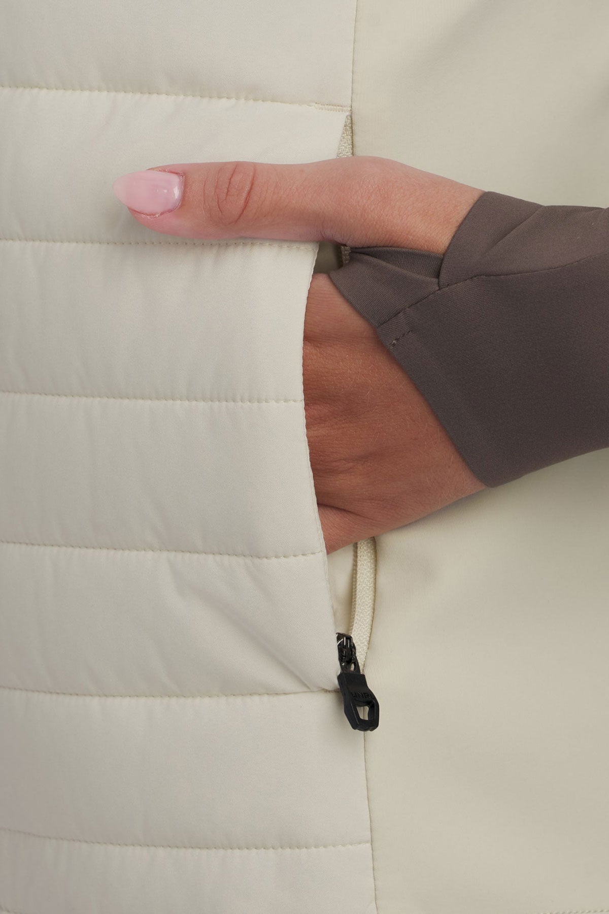UNRL Womens Vancouver Quilted Custom Vests, Coconut [Executive Construction]