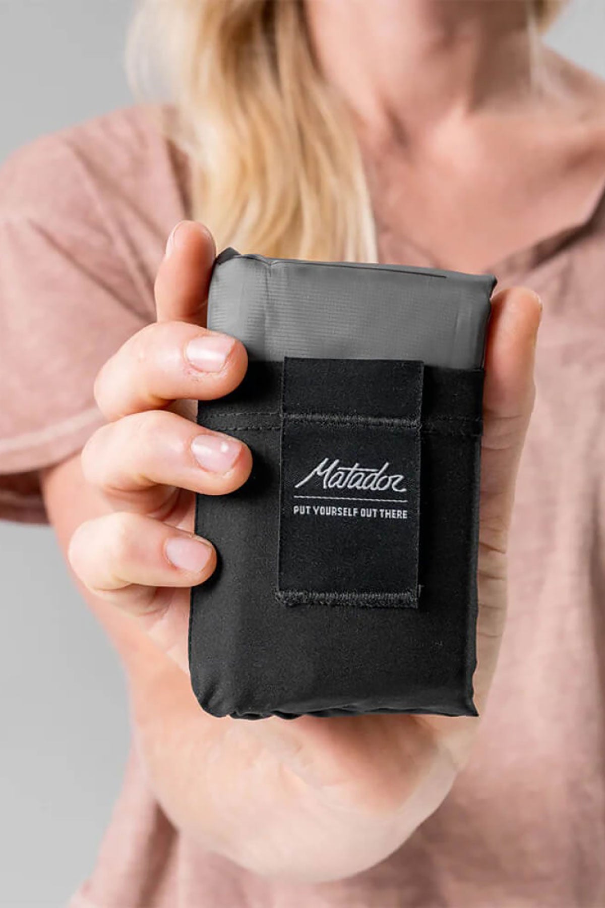 Matador Custom Pocket Blankets, Black [Zane Birts]
